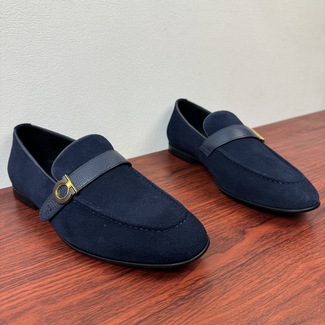 Ferragamo Gancini Buckle Men's Loafers — front